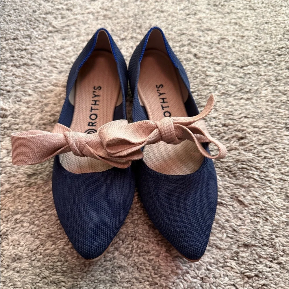 Elegant Navy Blue Flats with Bow Accent - Picture 2 of 7